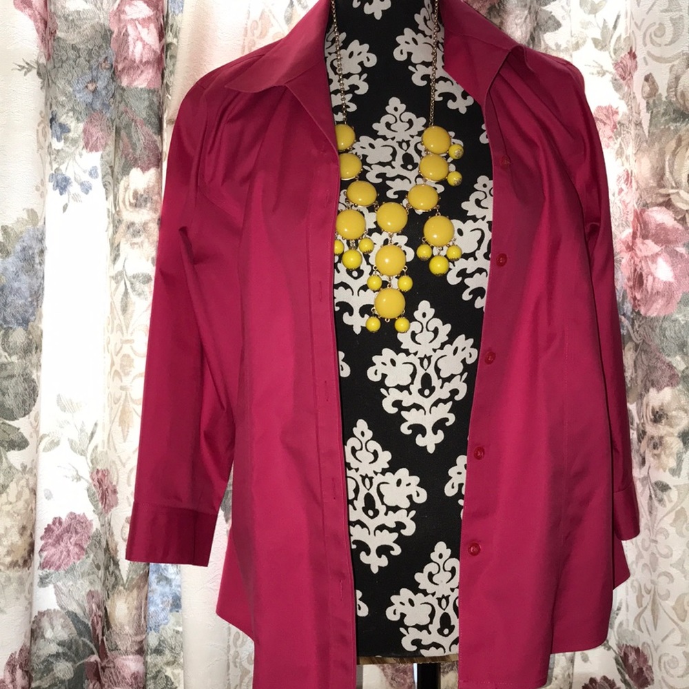 Price drop ☎️SALE No-Iron blouse size 1